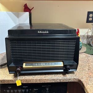 Philco Black Bakelite TubeTabletop Radio Phonograph Plater working
